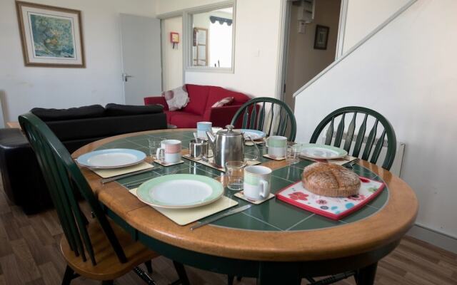 Spanish Cove Holiday Home Sleeps 5