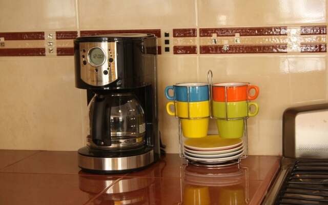 Casa Karina - Emiliano Zapata by MDR