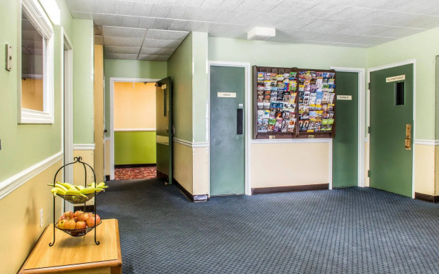 Rodeway Inn Amish Country