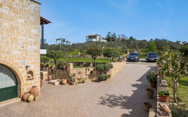 Athina Traditional Villa