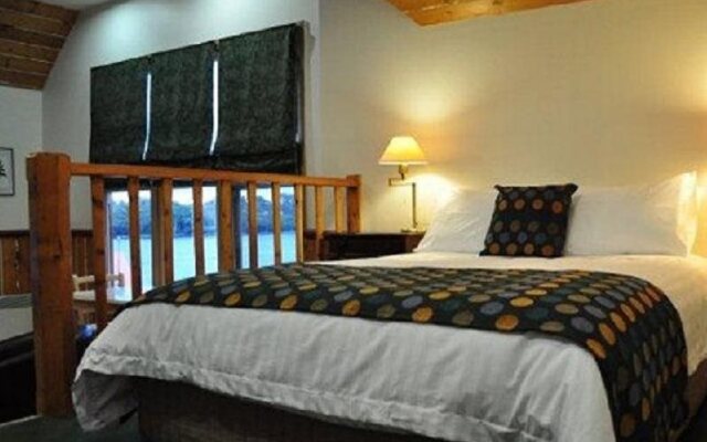 Bushman's Bar,Cafe & Accommodation