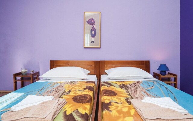 Stunning Apartment in Pakostane With 1 Bedrooms and Wifi