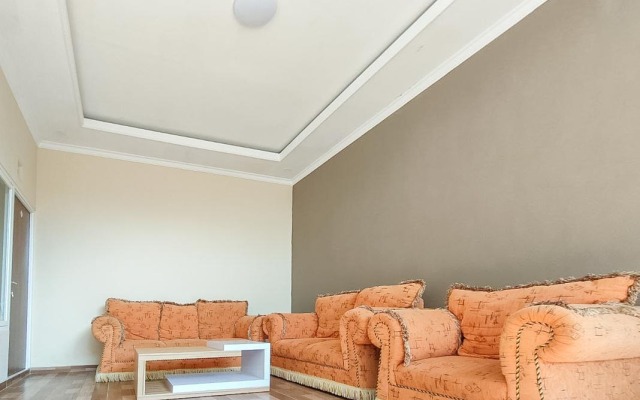 RedDoorz near BNS Batu