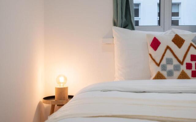 Wazemmes - Spacious duplex apartment fully equipped with an exterior !