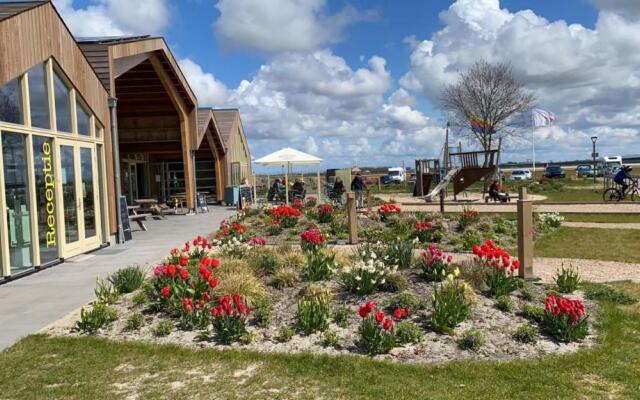 Tiny House in het groen, aan zee