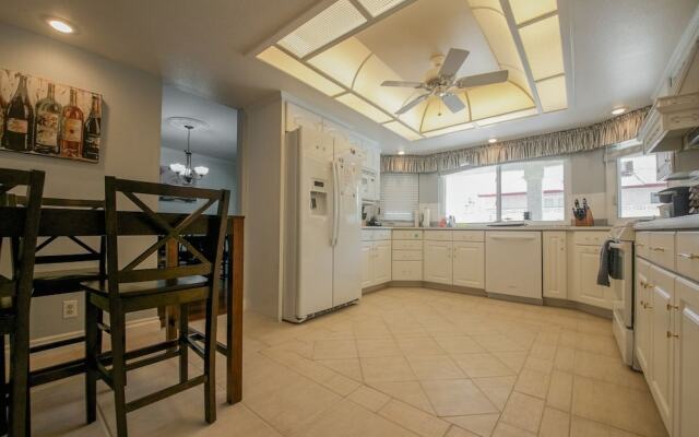 Luxurious 5BR near Las Vegas Strip