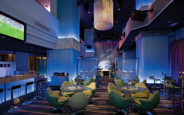 Regal Riverside Hotel
