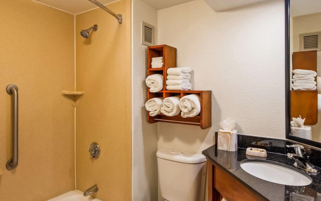 Hampton Inn San Antonionw/seaw