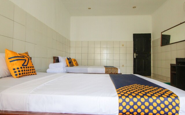 SPOT ON 2167 Creative Bungalow