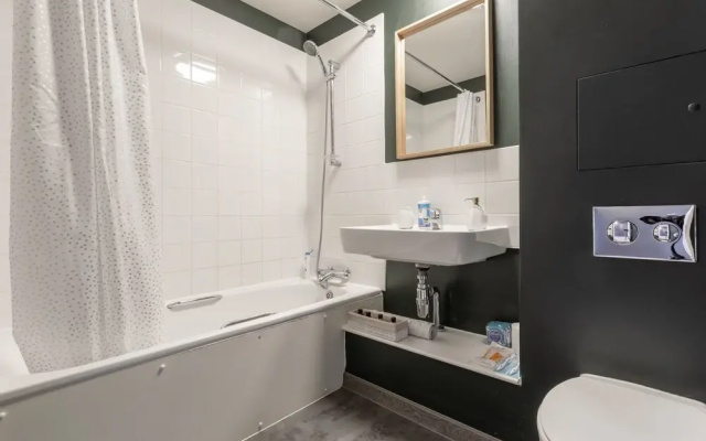 Spacious and Central Flat Near Regent's Park