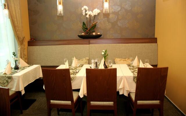 Fine Restaurant & Apartments
