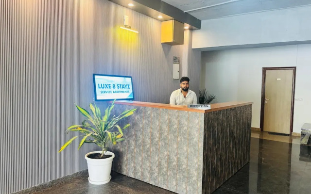 Luxe 8 Stayz