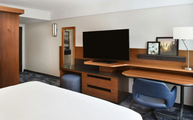 Fairfield Inn & Suites by Marriott Calgary Downtown