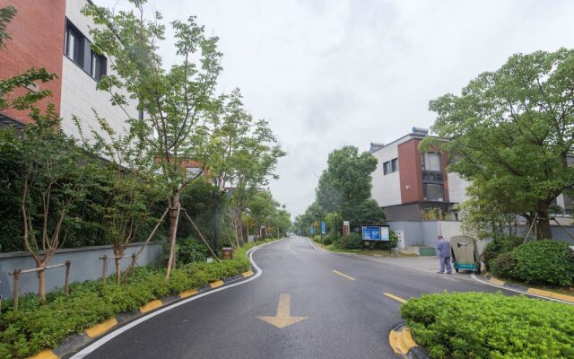 Suzhou Taihu Meilanju House