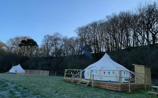 Lovely Spacious Lotus Bell Tent in Shaftesbury, UK