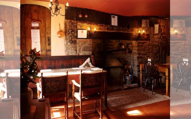 The Crown Country Inn
