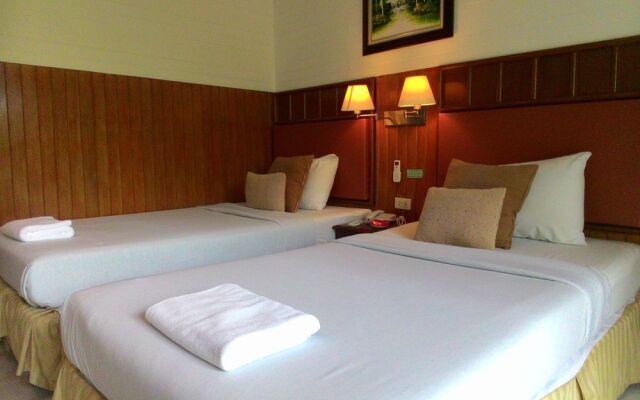Lunar Hut Resort