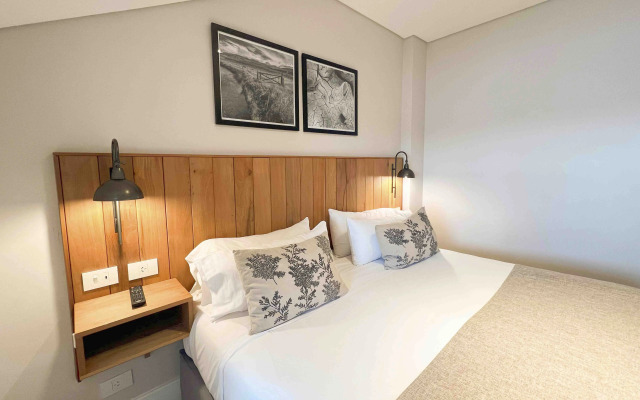 La Cascada Casa Patagónica by DON