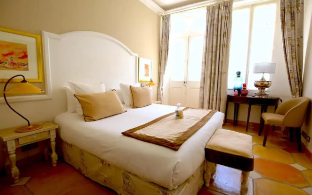 Hotel Royal Bon Repos