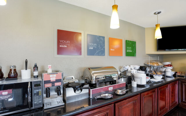 Comfort Suites Baytown I - 10