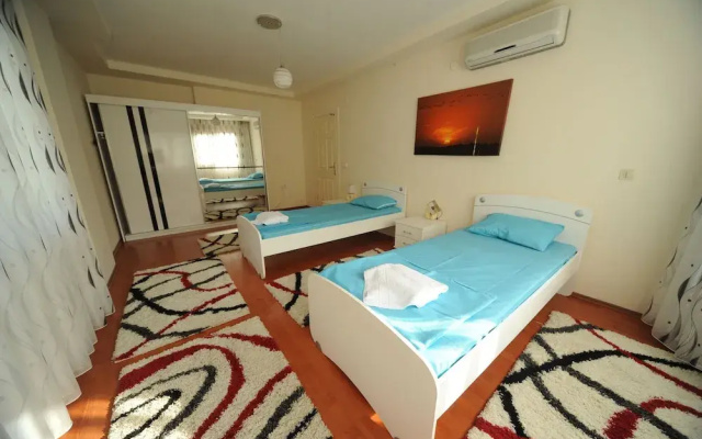 Villa with Majestic Views 1036
