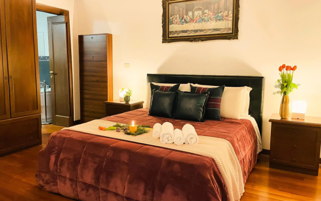 Trevi Fountain Luxury Guest House