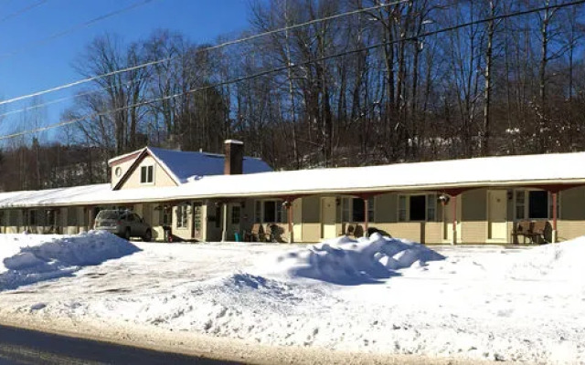 Sleep Woodstock Motel