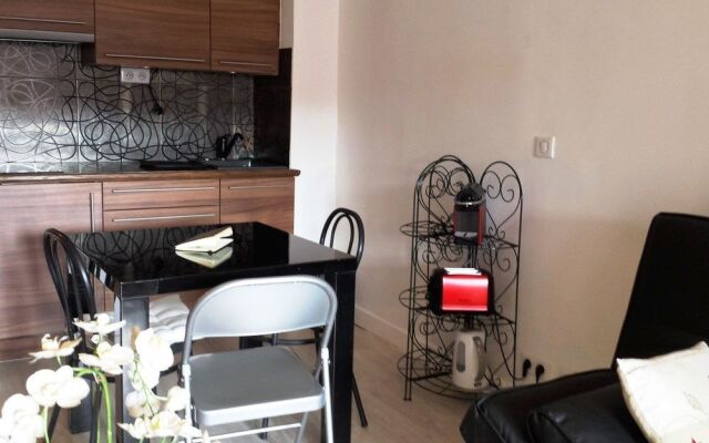 Beau Studio avec terrasse Sud- Haut Suquet