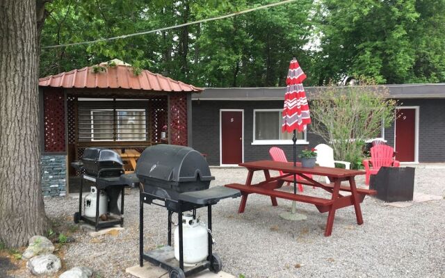 Edgewater Resorts - Edgewater Inn