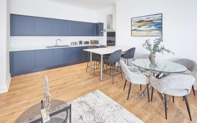 Host Stay Anchors Away