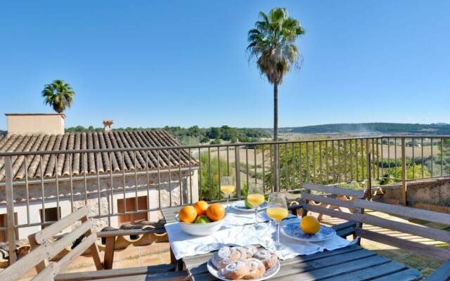 Mallorca Town House With Terrace Sleep 6pax