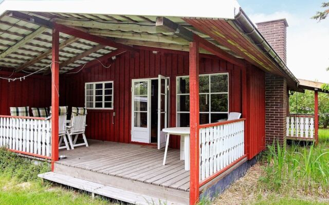 Eclectic Holiday Home in Dannemare With Barbecue