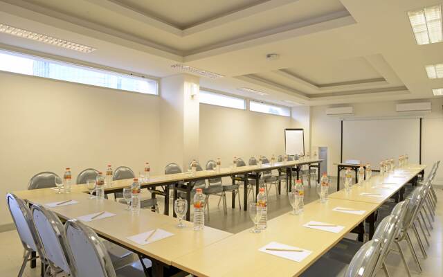 POP! Hotel Diponegoro Surabaya