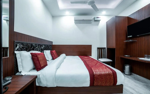 Hotel Gush International