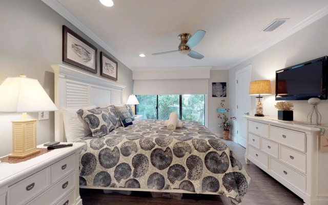 Water's Edge Condominium