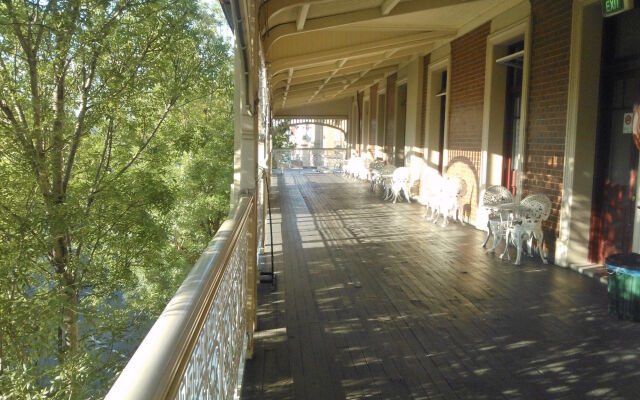 Criterion Hotel Warwick