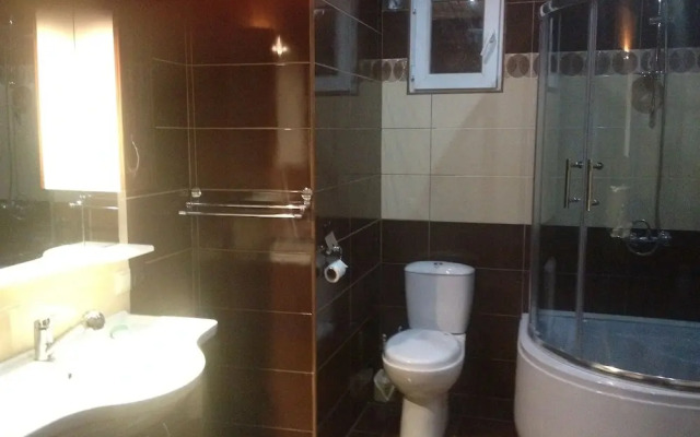 Bachos Apartment