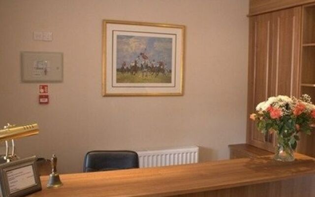 Highclere Hotel