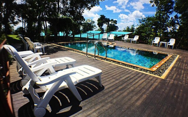 Heaven Hill Resort