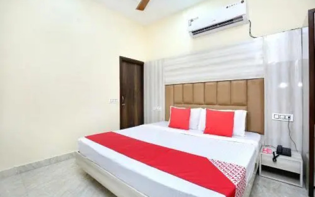 Hotel G R highway by OYO Rooms