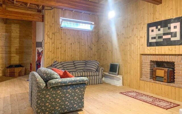 Beautiful Home in Manziana With 4 Bedrooms