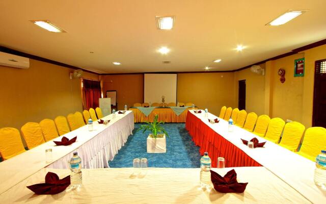 Hotel Pokhara Village & SPA