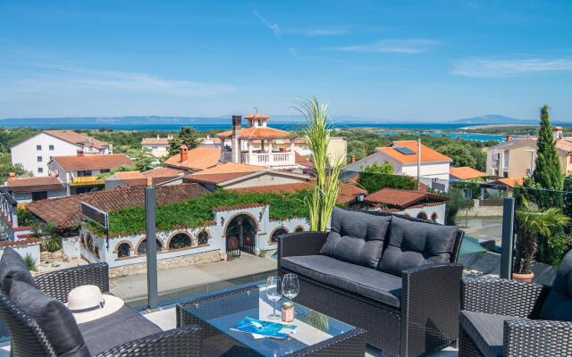 Luxury  villa with private swimming pool and sea view