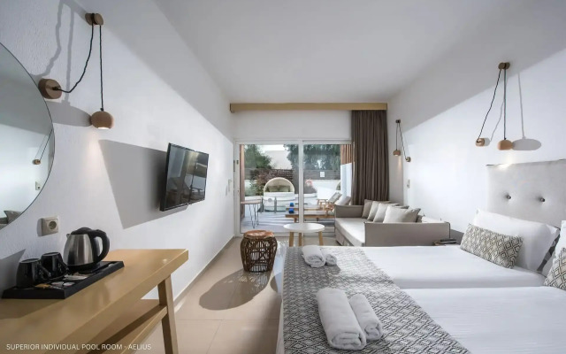Lavris Hotel & Bungalows*
