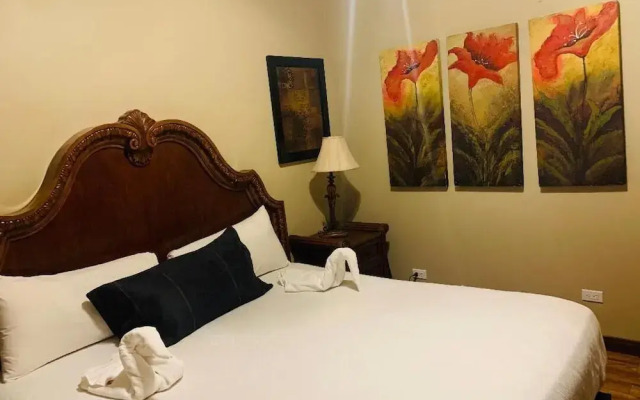 Hotel Royal Blue & Golf Cart Rental