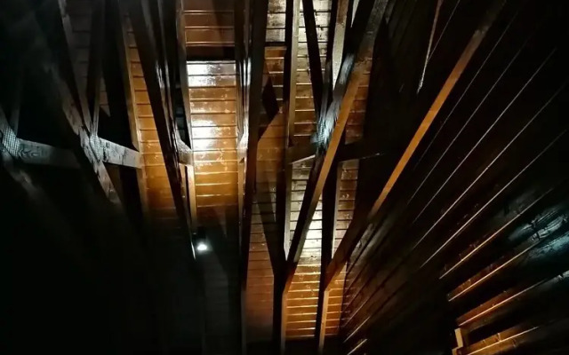 Lovely 3-bed Cabin in Meigh