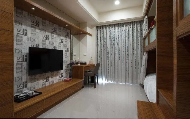 We-Home Motel