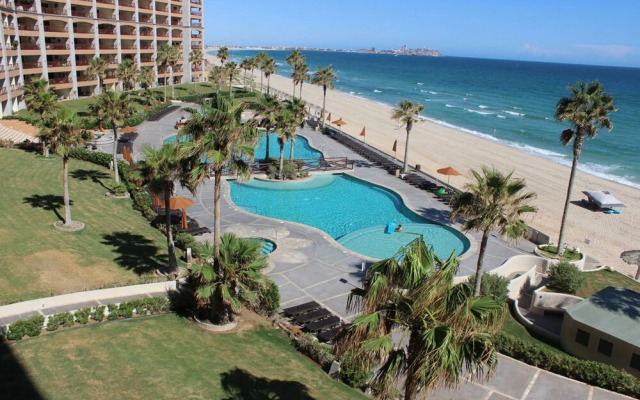 Sonoran Sun 2BR Upper SW 403 by Casago