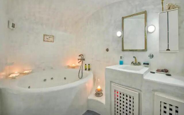 Superb 4-bedrooms Villa with private pool