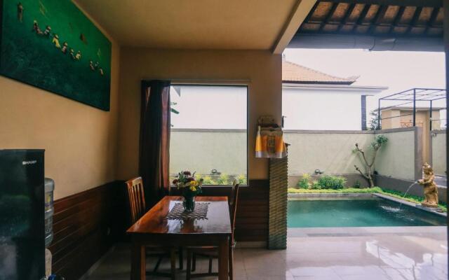 Puri Arta Villa